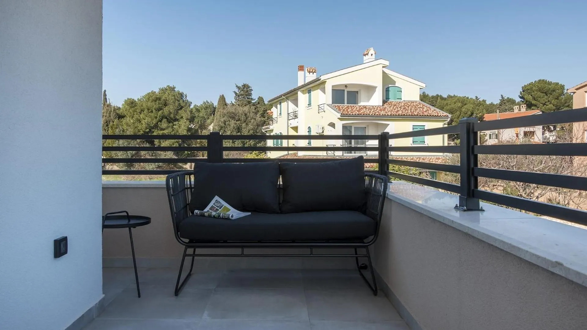 Luxury Villa With Private Heated Pool Premantura
